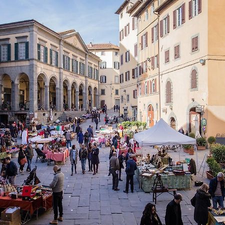 Ferienwohnung La Finestra Sul Teatro Cortona Exterior foto